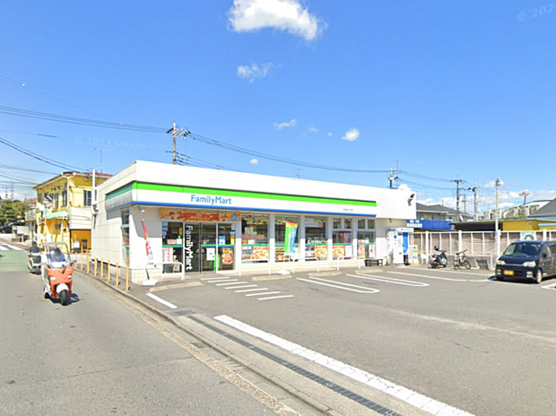 ファミリーマート町田高ヶ坂店
