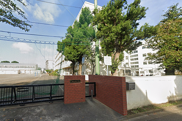 横浜市立左近山中学校