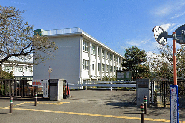 座間市立座間中学校