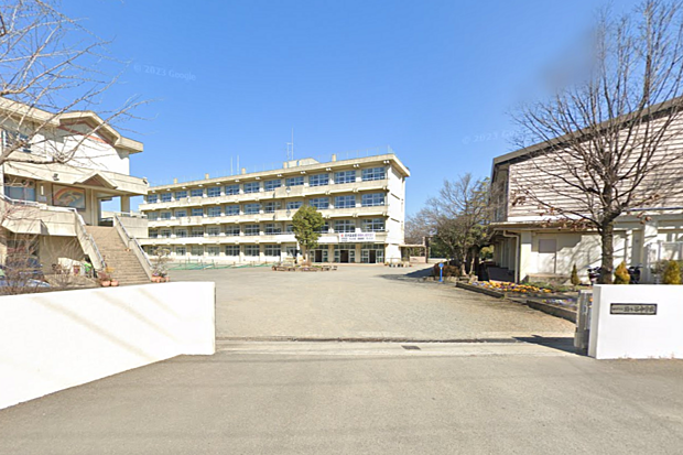 海老名市立柏ケ谷中学校