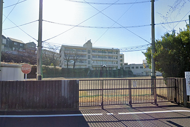 座間市立南中学校