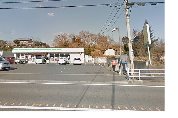 ファミリーマート宮の里店