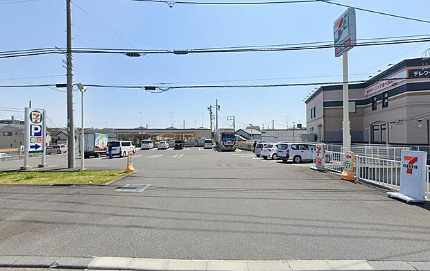 セブンイレブン板戸店