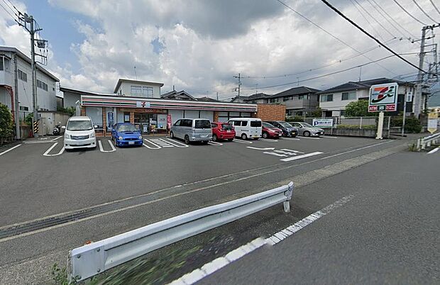 セブンイレブン堀西店