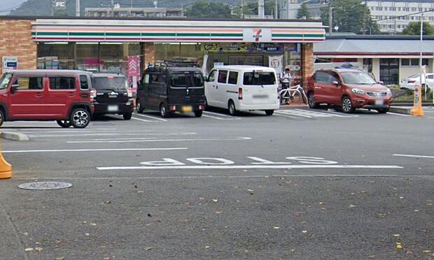 セブンイレブン西大竹店