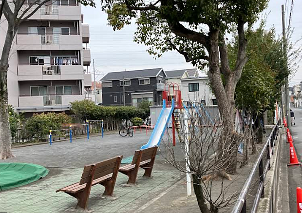 狩場町第三公園まで約130m