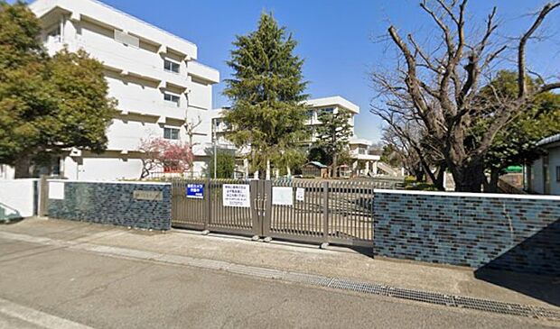 愛甲小学校