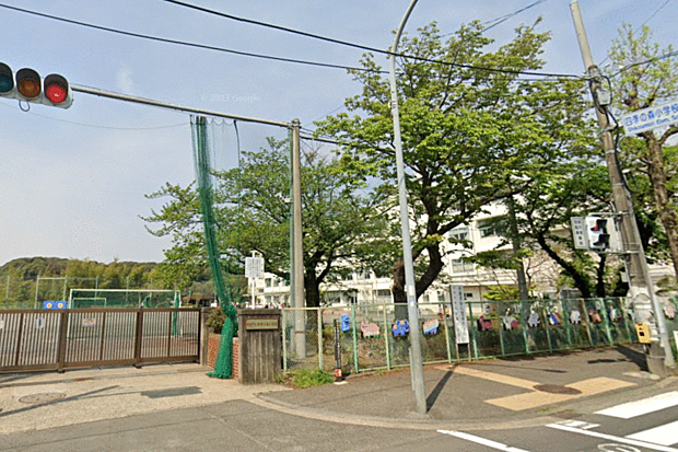横浜市立四季の森小学校