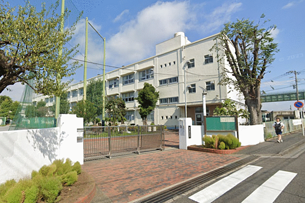 横浜市立鶴ケ峯中学校