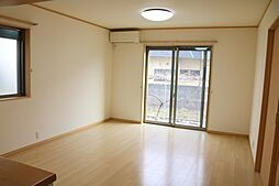 広瀬中古住宅 4SLDKのリビング/ダイニング