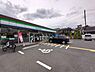 周辺：ファミリーマート草加旭町二丁目店　420ｍ　ファミリーマート草加旭町二丁目店　420ｍ（徒歩6分）
