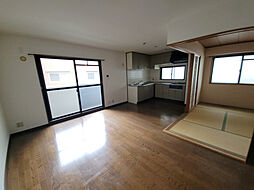 コモドカーサ新神戸 2階2LDKのリビング/ダイニング