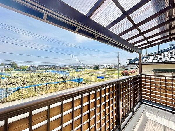 【リフォーム済】ベランダです。お洗濯物を干すこともできます。