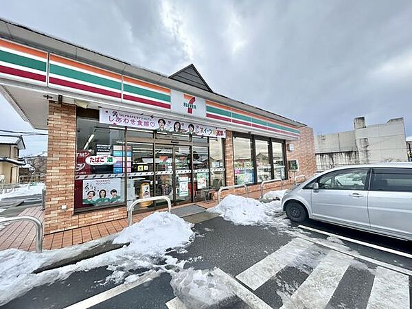 【周辺環境】セブンイレブン新潟善久店様まで約800ｍ（徒歩10分）です。