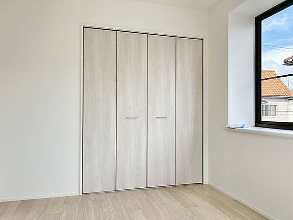 【リフォーム済】クローゼットの建具は新品に交換しております。