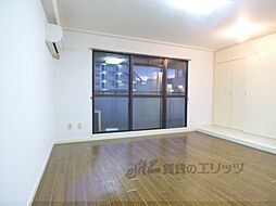 シルキーハイツ阪源 5階ワンルームのリビング/ダイニング