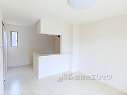 近江鉄道八日市線 八日市駅 徒歩13分の賃貸アパート 2階2LDKのリビング/ダイニング