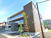 能登川駅より徒歩9分 3階 築3年9ヶ月の賃貸物件