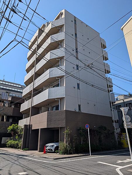 ◆ルーフバルコニー付き住戸　◆高い建物が隣接していないため、日当たり・通風も良好です。