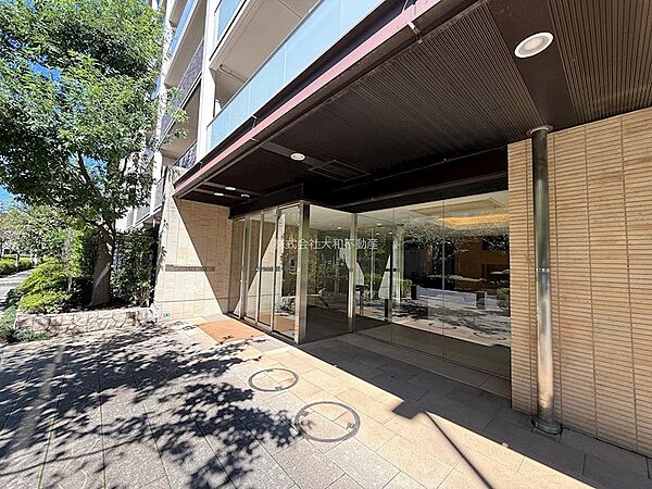 エントランスを拡大表示
