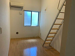 ポールスター 1階ワンルームのリビング/ダイニング