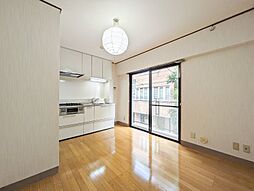 ペリエ白金II 201 2階2DKのリビング/ダイニング