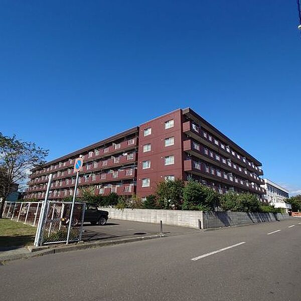 apartment 北海道苫小牧市若草町５丁目5-12(住居)、15-5(地番)
地図を見る