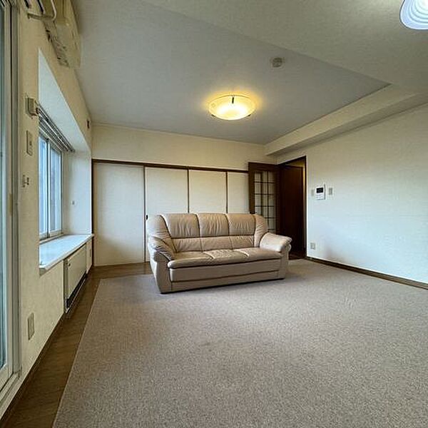apartment 北海道苫小牧市三光町１丁目4-1
地図を見る