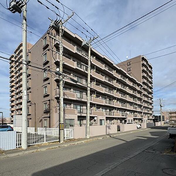 apartment 北海道苫小牧市三光町１丁目4-1
地図を見る