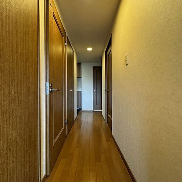 apartment 北海道苫小牧市三光町１丁目4-1
地図を見る