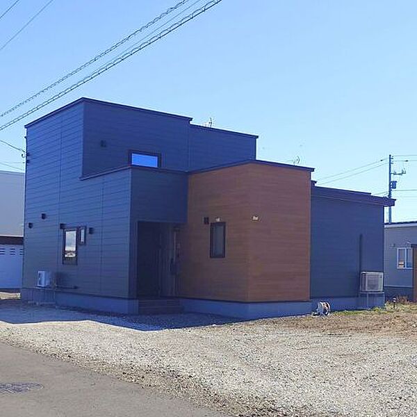 detached 北海道苫小牧市美園町１丁目3-6