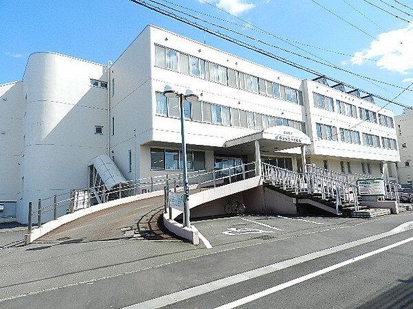 同樹会苫小牧病院 320m
