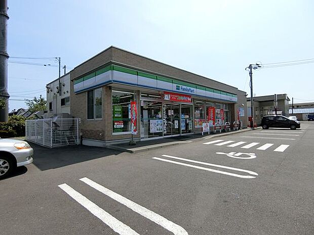 ファミリーマート　美原店 1040m