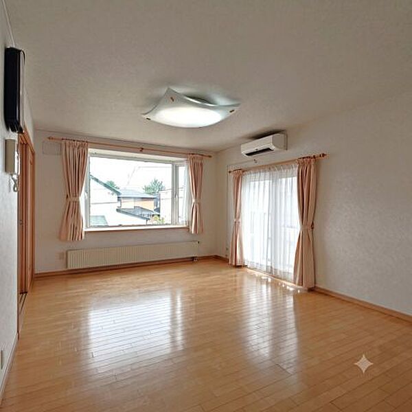 リビング/ダイニングを拡大表示