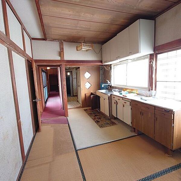 detached 北海道勇払郡安平町安平74
地図を見る