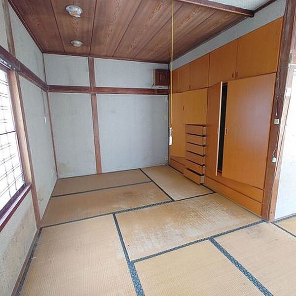 detached 北海道勇払郡安平町安平74
地図を見る