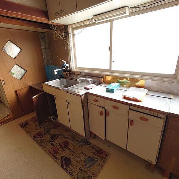 detached 北海道勇払郡安平町安平74
地図を見る