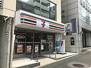 セブンイレブン 神宮外苑西店（229m）