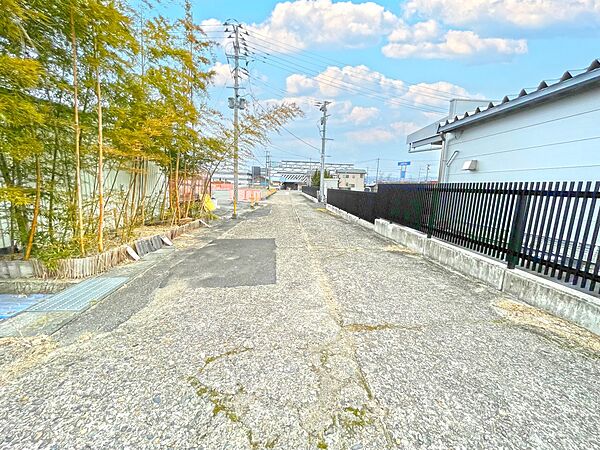 前面道路含む現地写真