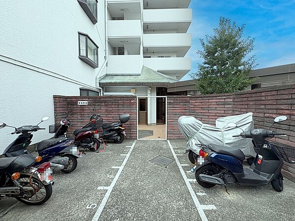 バイク置き場