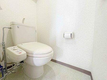 ウォシュレット機能付きトイレ