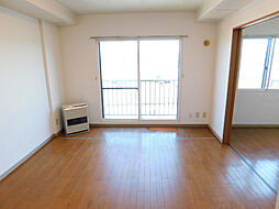 ＫＡＵＲＩ　ＦＬＡＴ 302 3階1LDKのリビング/ダイニング