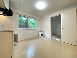 アクアマーレ澄川 201 2階1DKのリビング/ダイニング