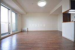 ベルリード福住 701 7階2LDKのリビング/ダイニング