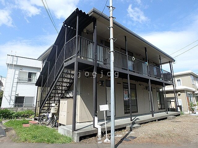 3 / 23