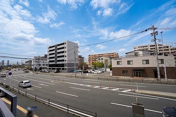 周りに高い建物がないので眺望良好です。