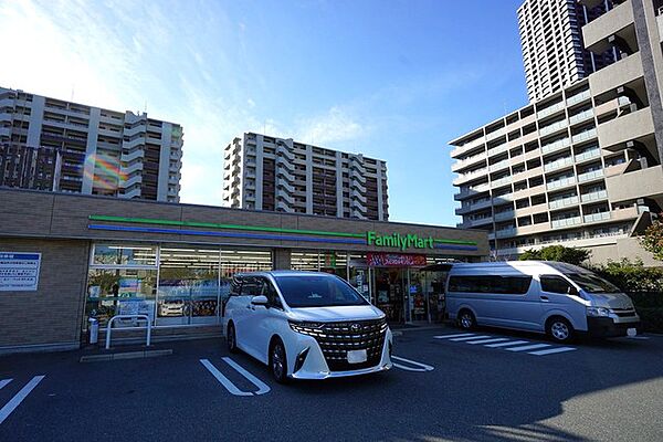 ファミリーマート　福岡香椎照葉四丁目