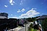 周辺：周りに高い建物がないので眺望良好です。