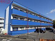 丹生川駅より徒歩19分 築18年6ヶ月 3階建の賃貸物件