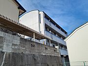 レディースマンションスズラン 2階 築28年7ヶ月の賃貸物件